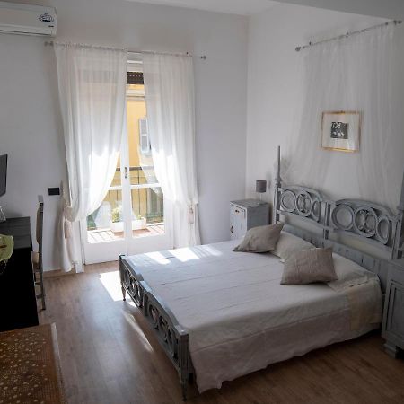 Beautiful Floral Apartment On Navigli Milano Dış mekan fotoğraf