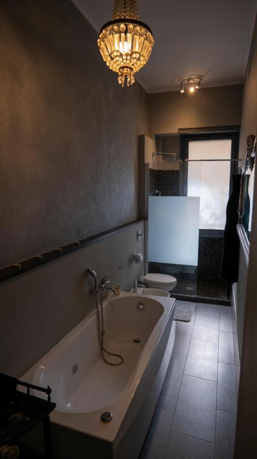 Beautiful Floral Apartment On Navigli Milano Dış mekan fotoğraf
