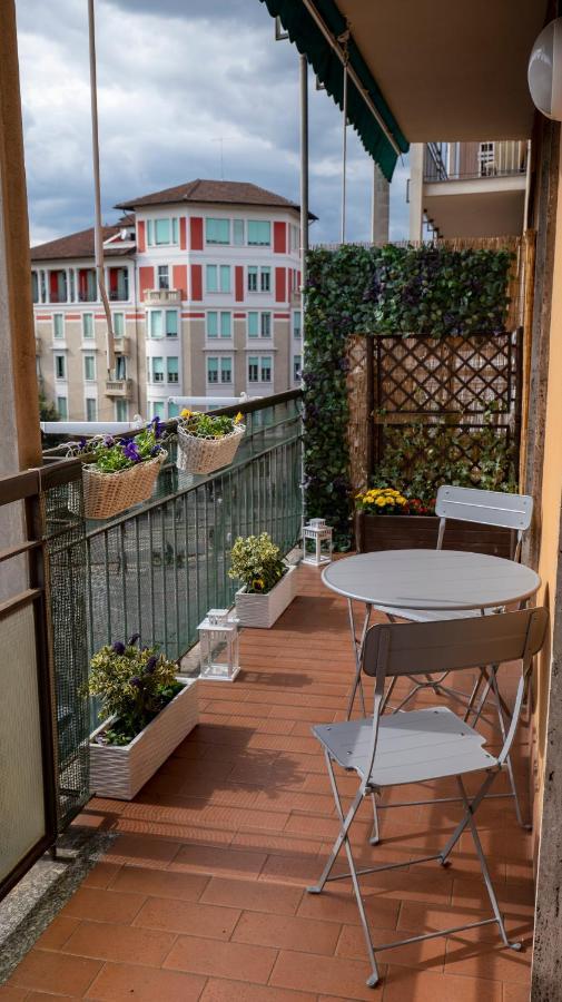 Beautiful Floral Apartment On Navigli Milano Dış mekan fotoğraf