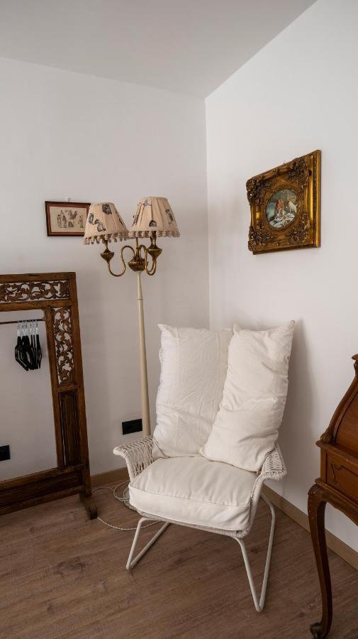 Beautiful Floral Apartment On Navigli Milano Dış mekan fotoğraf