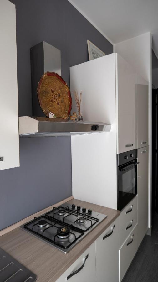Beautiful Floral Apartment On Navigli Milano Dış mekan fotoğraf